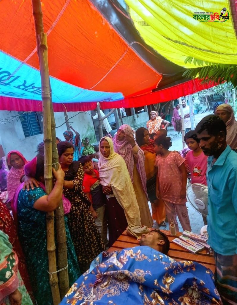 পাটুরিয়া ঘাটে বাসের ধাক্কায় সুজাত আলী নিহত, পরিবারে অনিশ্চয়তা
